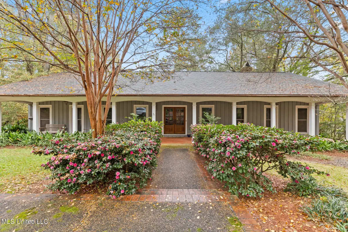 4166 Dogwood Drive, Jackson, MS 39211 - Image #1