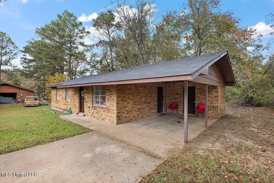 1006 Charles Howard Drive, Hazlehurst, MS 39083 - Image #2