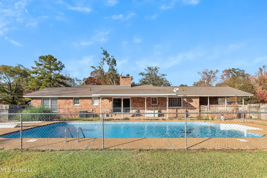 408 E Church Street, Quitman, MS 39355 - Image #3