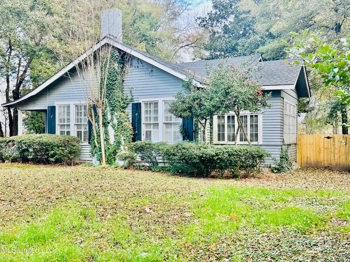 310 Kenneth Street, Greenwood, MS 38930 - Image #1