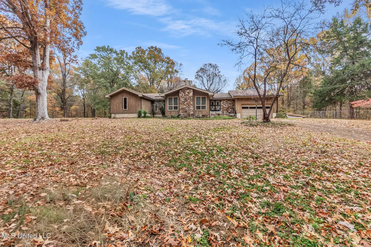 8500 Lakeshore Drive, Walls, MS 38680 - Image #1