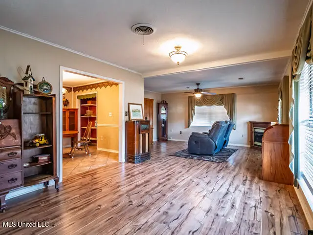 218 E Edwin Circle, Sardis, MS 38666 - Image #2