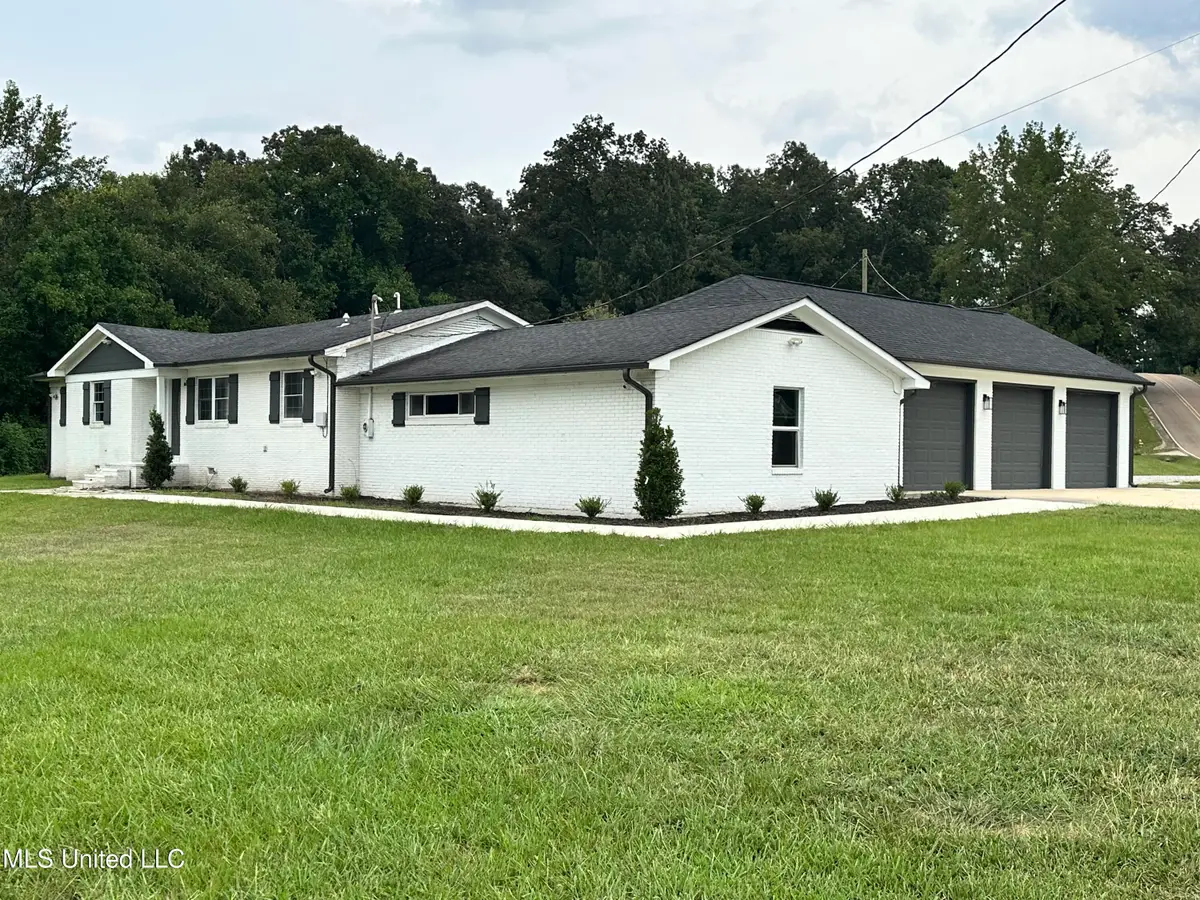 15 Sunset Acres Road Road, Holly Springs, MS 38635 - Image #1