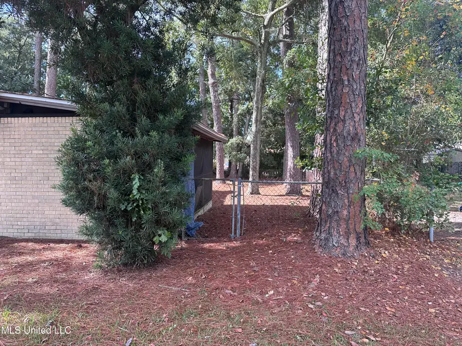4003 Emerson Street, Pascagoula, MS 39581 - Image #3