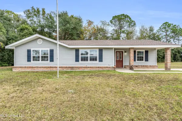 105 Bouslog Street, Bay Saint Louis, MS 39520