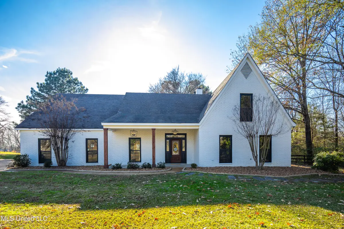 5155 Rolling Pine Circle, Olive Branch, MS 38654 - Image #1