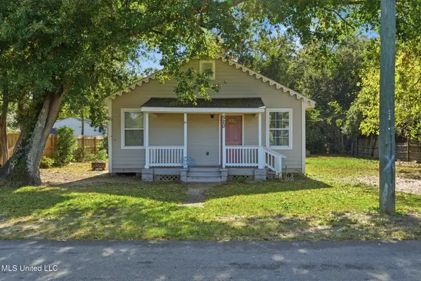 520 Bookter Street, Bay Saint Louis, MS 39520