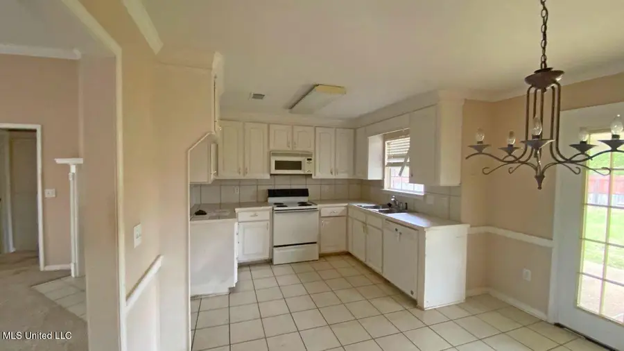 102 Magnolia Way, Pearl, MS 39208 - Image #2