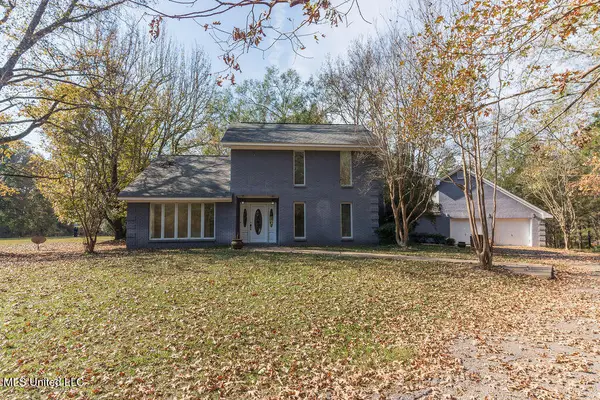112 Tall Oaks Street, Clinton, MS 39056