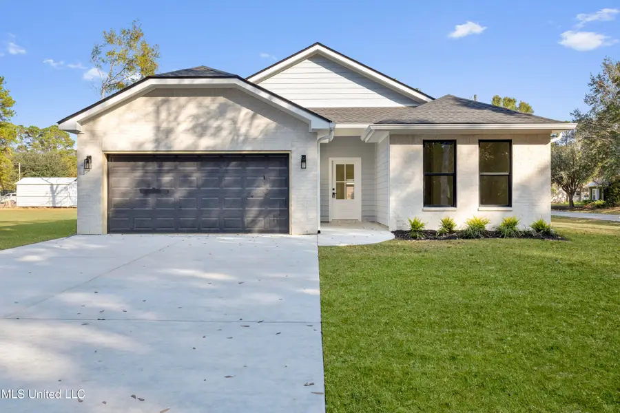 2836 Honduras Drive, Gautier, MS 39553 - Image #2