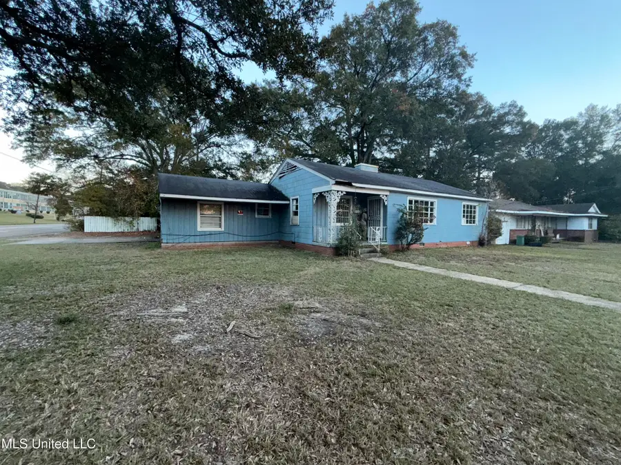 1004 Voorhees Avenue, Jackson, MS 39209 - Image #2