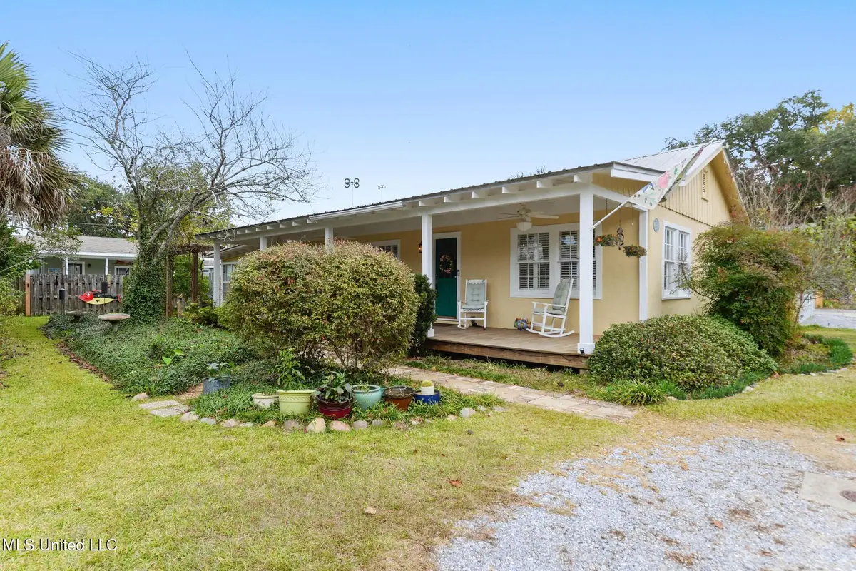 321 State Street, Bay Saint Louis, MS 39520 - Image #1