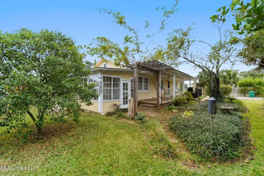 321 State Street, Bay Saint Louis, MS 39520 - Image #2