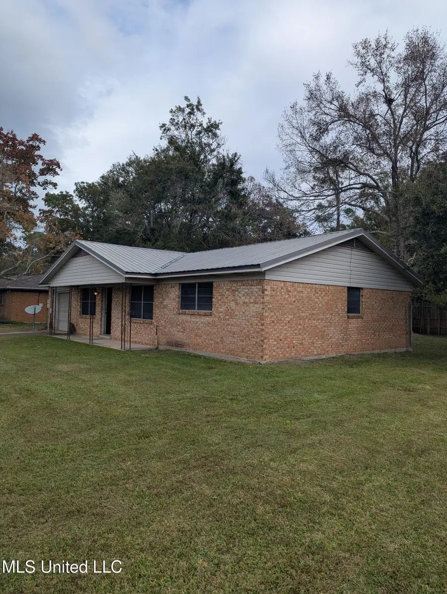 2706 N Martin Street, Pascagoula, MS 39581 - Image #2