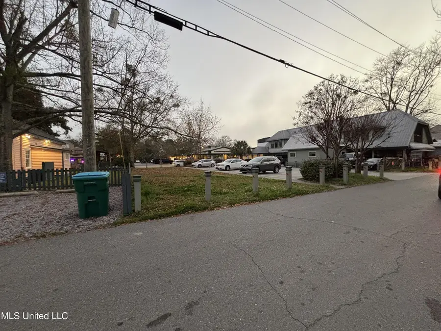 1115 Desoto Street, Ocean Springs, MS 39564 - Image #3