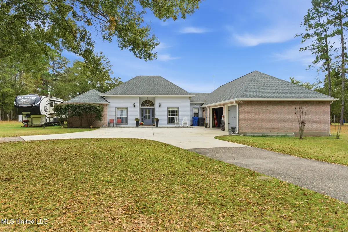 115 Oak Allee Drive, Picayune, MS 39466 - Image #1
