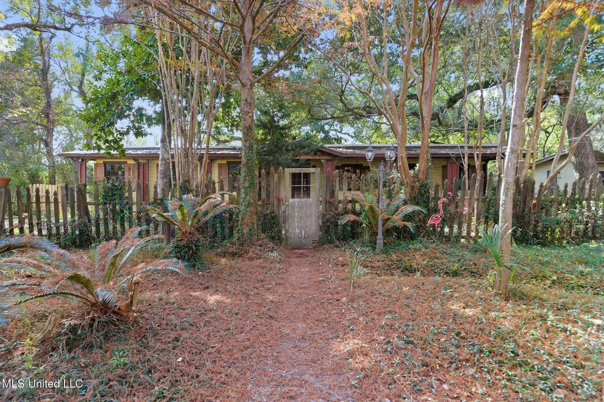 232 Citizen Street, Bay Saint Louis, MS 39520 - Image #1