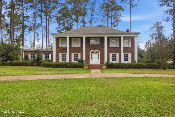 2701 Seminole Drive, McComb, MS 39648