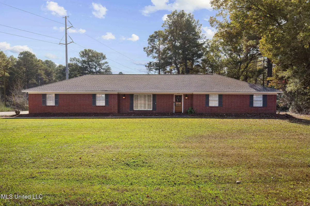 1430 Sunset Drive, Canton, MS 39046 - Image #1