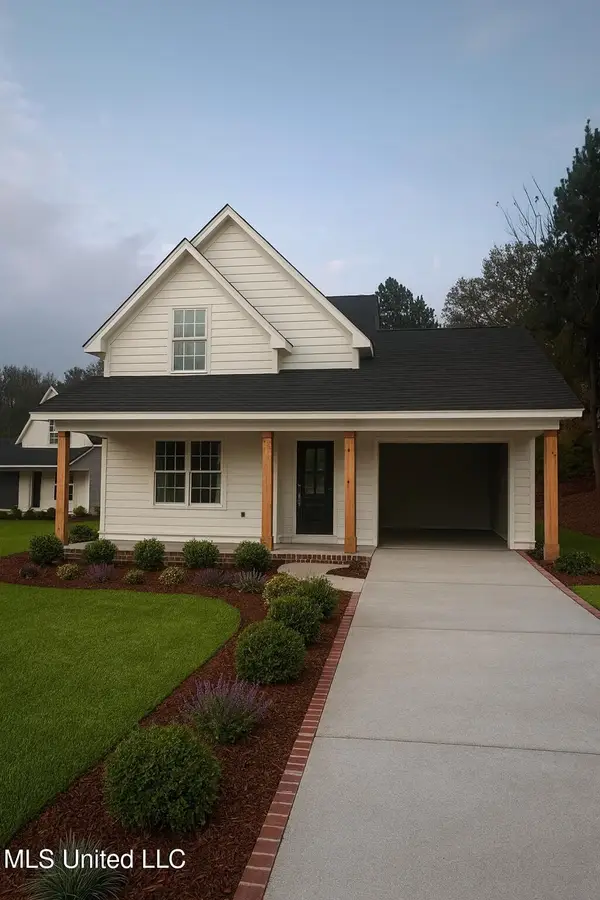 102 Autumwood Cove, Batesville, MS 38606