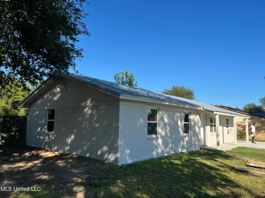 204 Perry Drive, Lyon, MS 38645 - Image #2