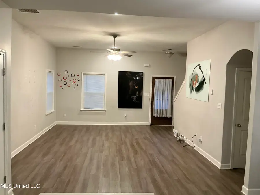 4908 Sunset Harbor Cove, Horn Lake, MS 38637 - Image #2