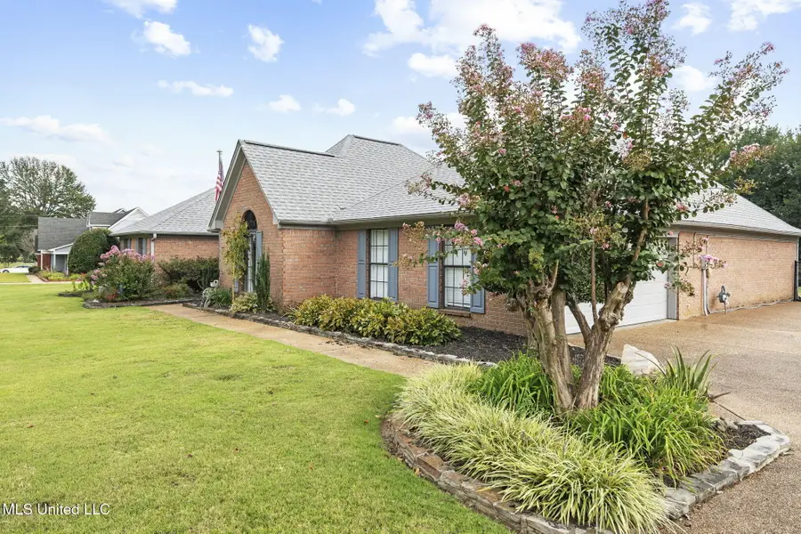 3315 E Plum Point Drive, Olive Branch, MS 38654 - Image #3