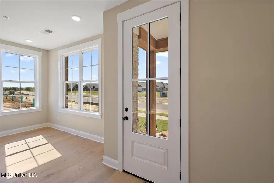 705 Bolivar Drive, Nesbit, MS 38651 - Image #3