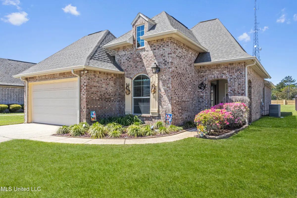 3901 Acadian Village Drive, Ocean Springs, MS 39564 - Image #1