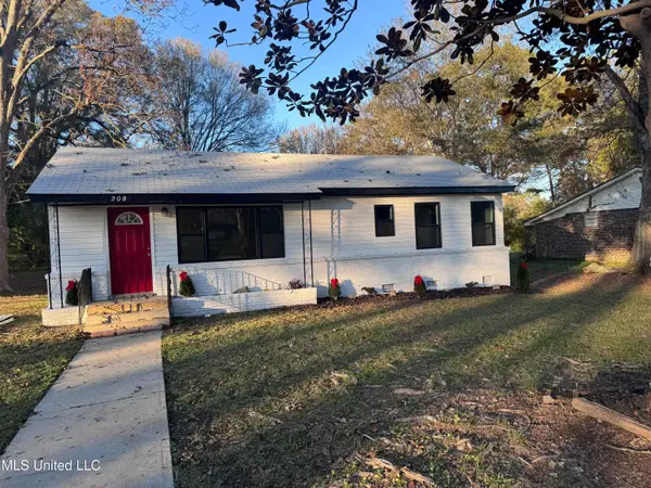 208 Bowden Street, Senatobia, MS 38668