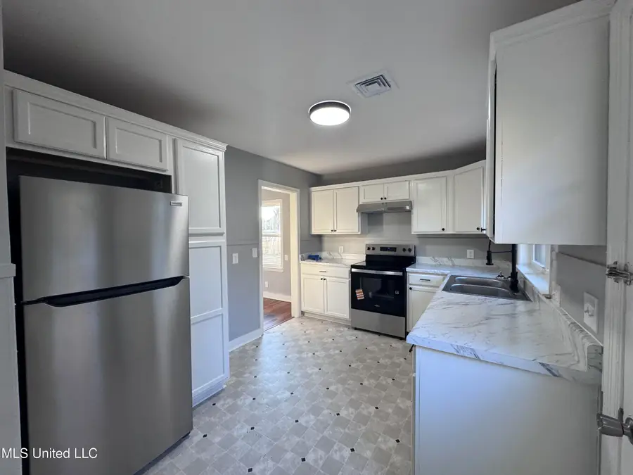 208 Bowden Street, Senatobia, MS 38668 - Image #3