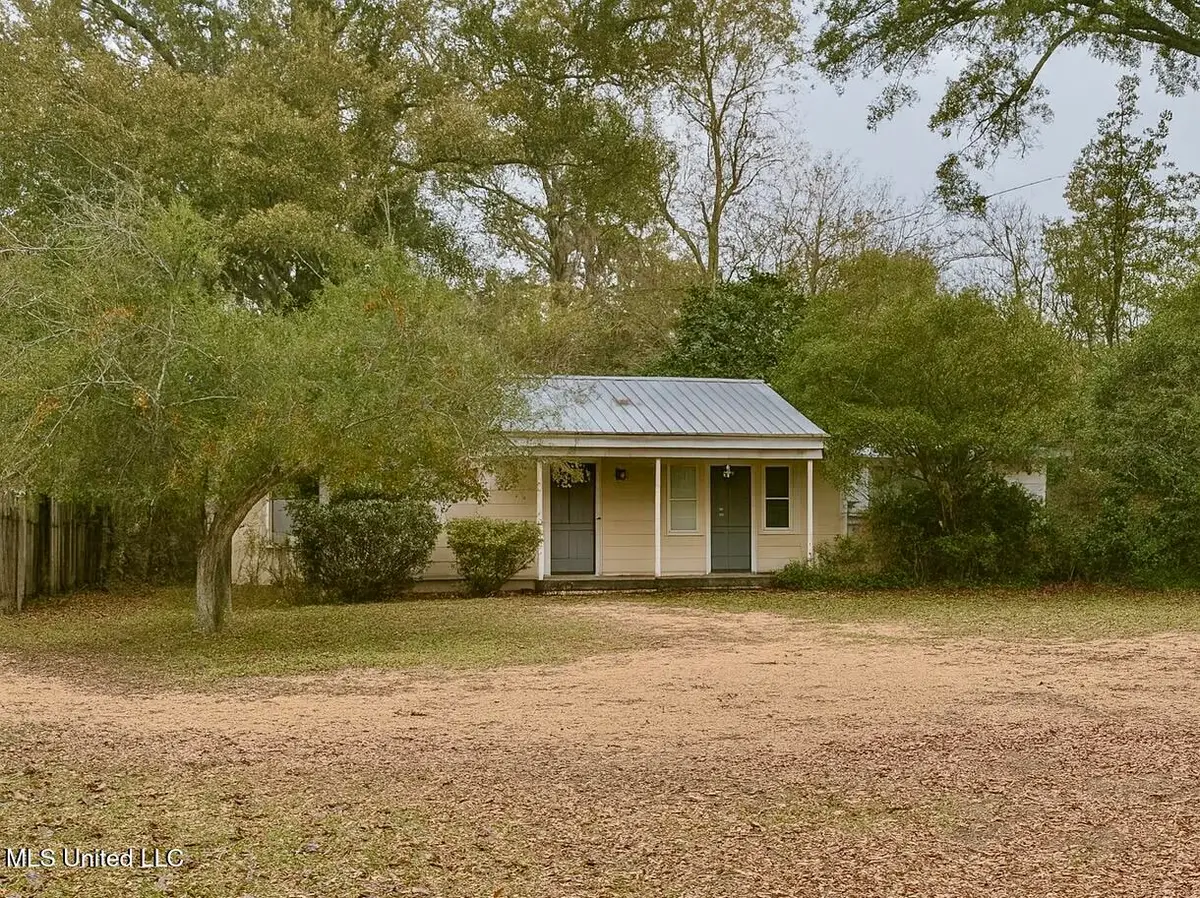806 Wall Street Street, Brookhaven, MS 39601 - Image #1
