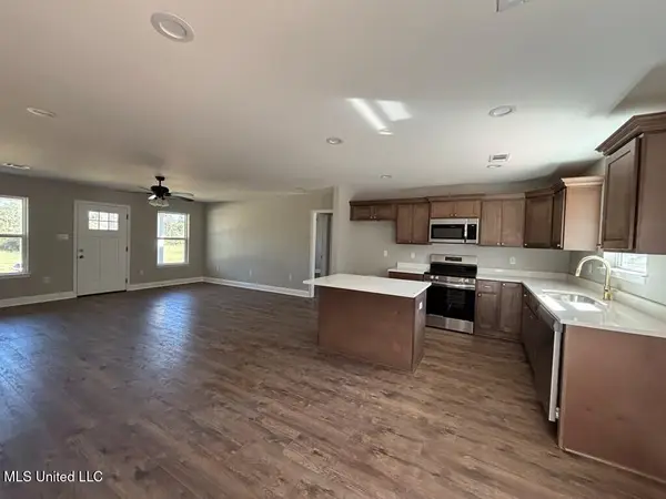 426 Violet Street, Kiln, MS 39556