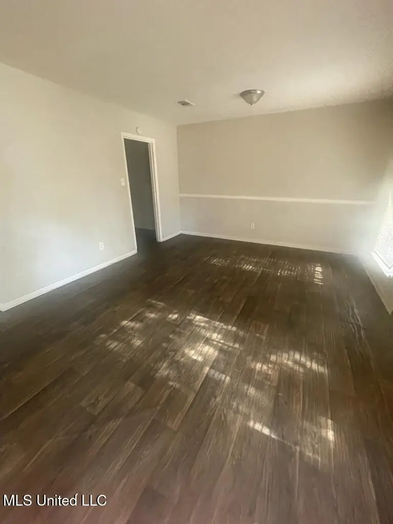 1886 Smallwood Street, Jackson, MS 39212 - Image #2