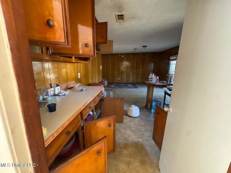 958 Watkins Place, Jackson, MS 39206 - Image #2