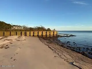 6813 Belle Fontaine Drive, Ocean Springs, MS 39564 - Image #2