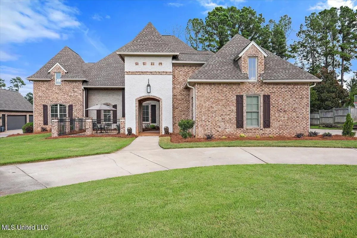 213 Ironwood Plantation Boulevard, Madison, MS 39110 - Image #1