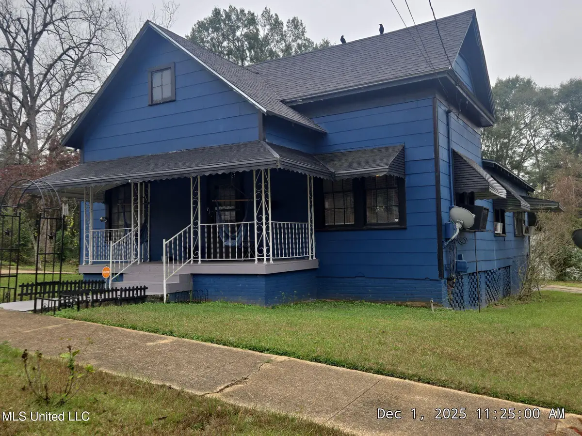 610 Avenue D, McComb, MS 39648 - Image #1