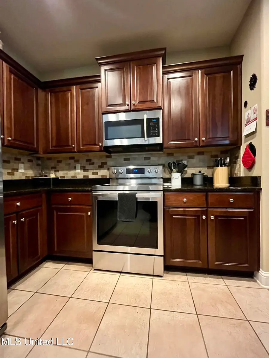 13715 Fox Hill Drive, Gulfport, MS 39503 - Image #3