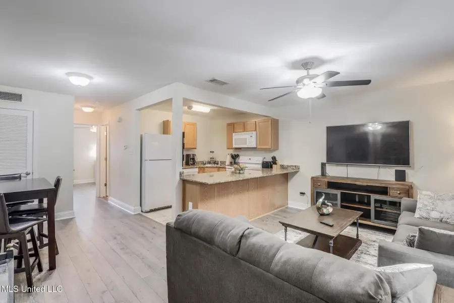 1664 Beach Boulevard, Biloxi, MS 39531 - Image #3