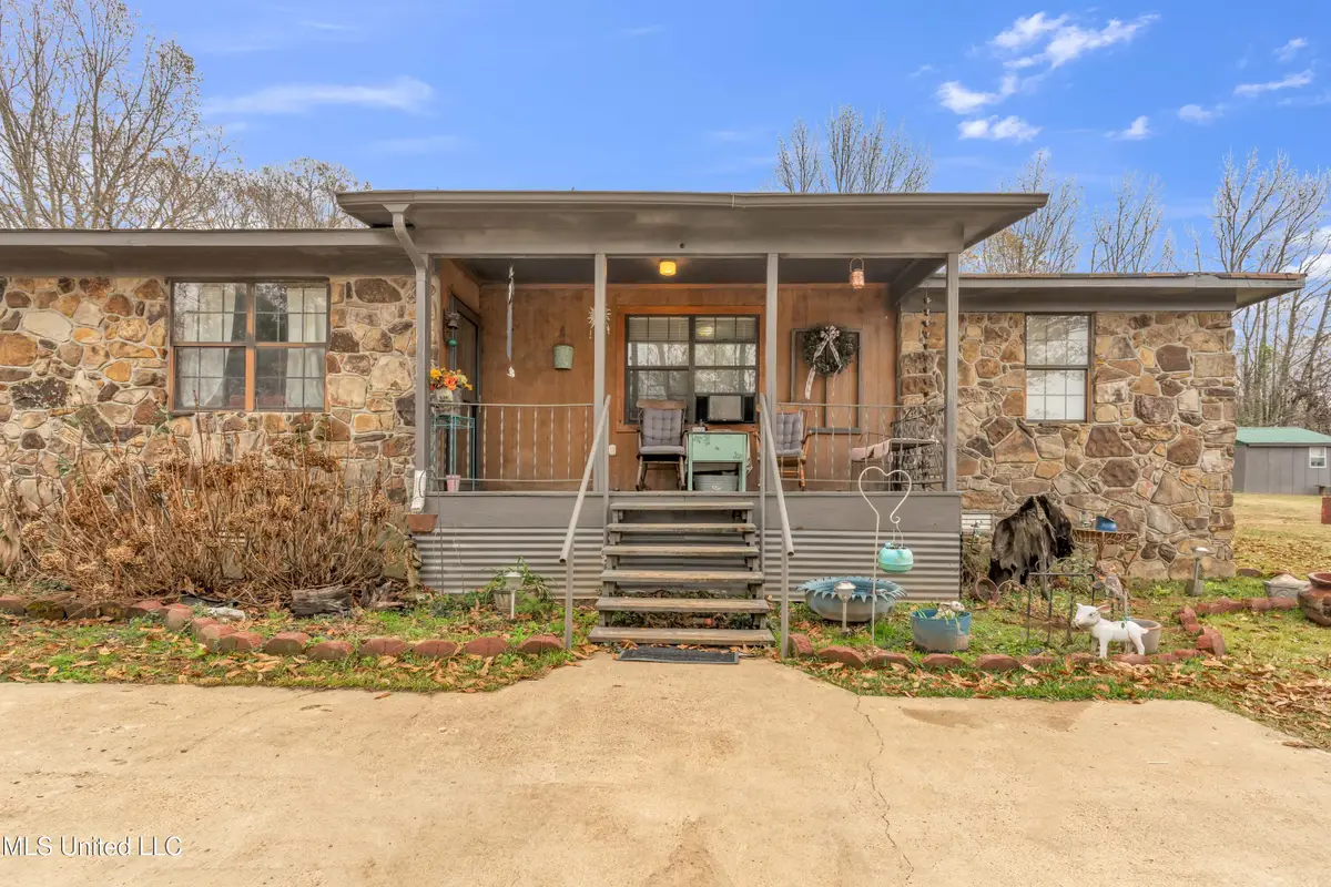 6036 Mudline Road, Enid, MS 38927 - Image #1