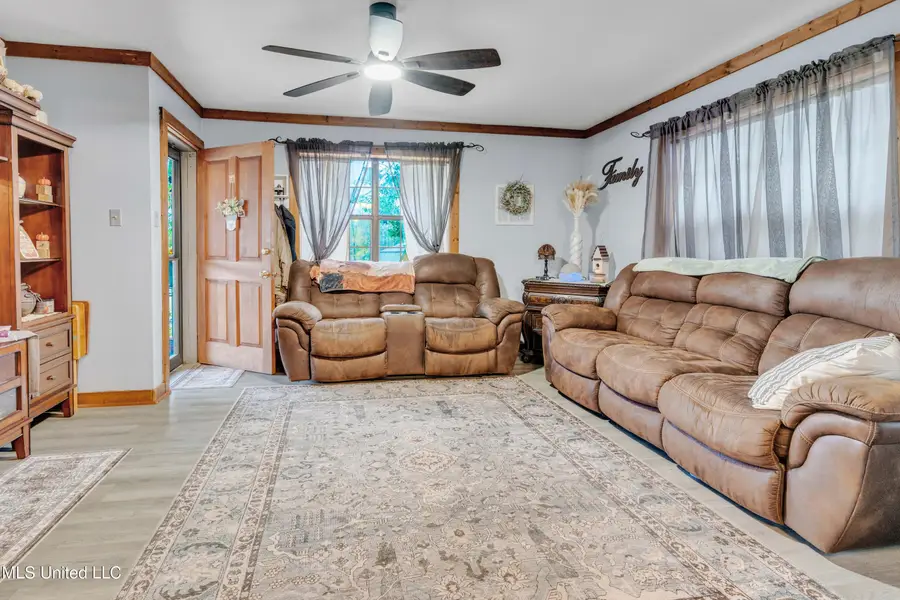 6036 Mudline Road, Enid, MS 38927 - Image #2