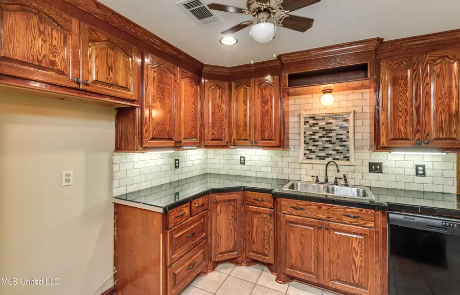 262 Trojan Drive, Pearl, MS 39208 - Image #2