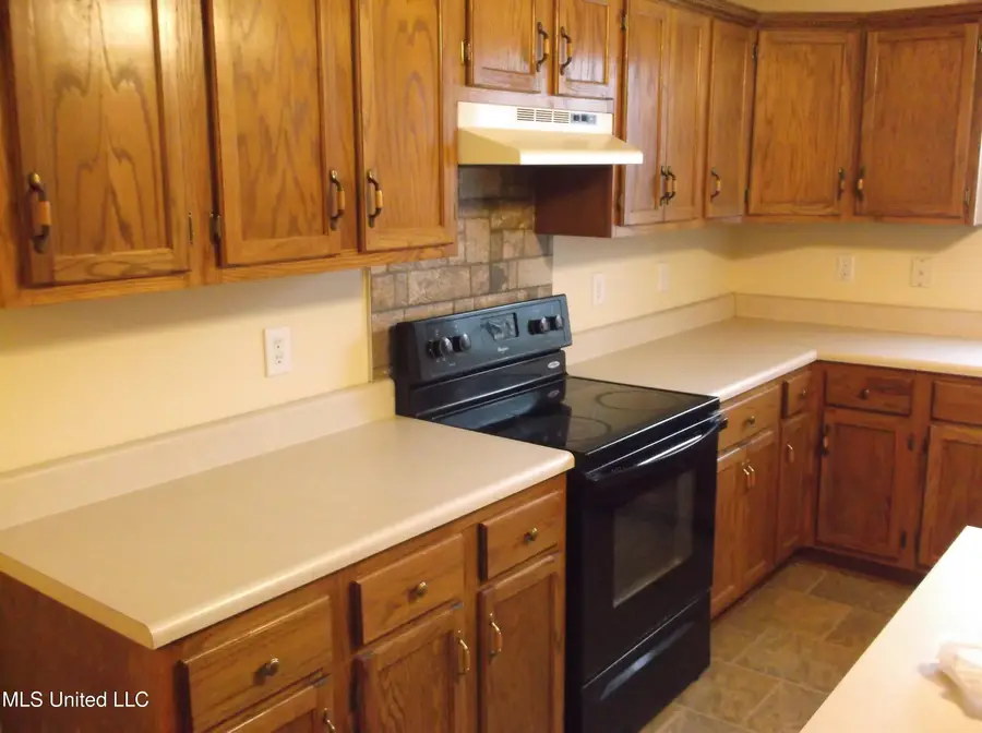 2113 Summit Holmesville Road, McComb, MS 39648 - Image #3