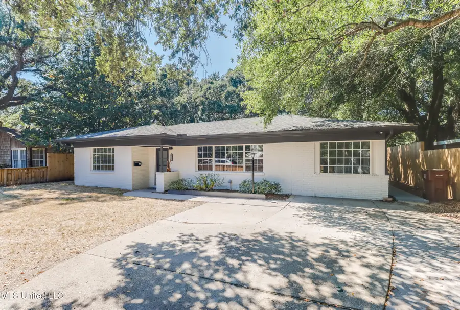 175 Saint Charles Avenue, Biloxi, MS 39530 - Image #3