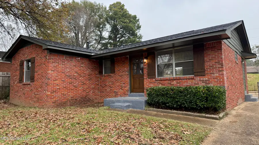 8628 Kinard Cove, Southaven, MS 38671 - Image #2