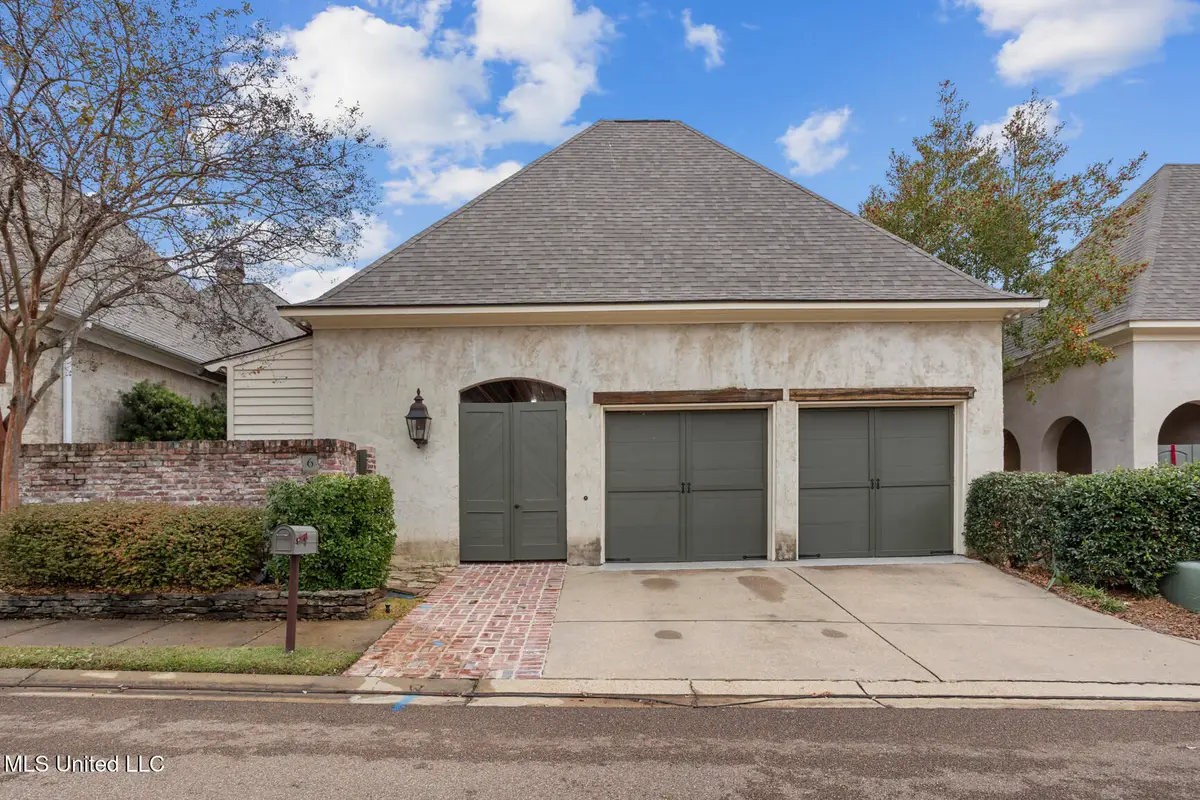 6 Arlington Park, Jackson, MS 39211 - Image #1