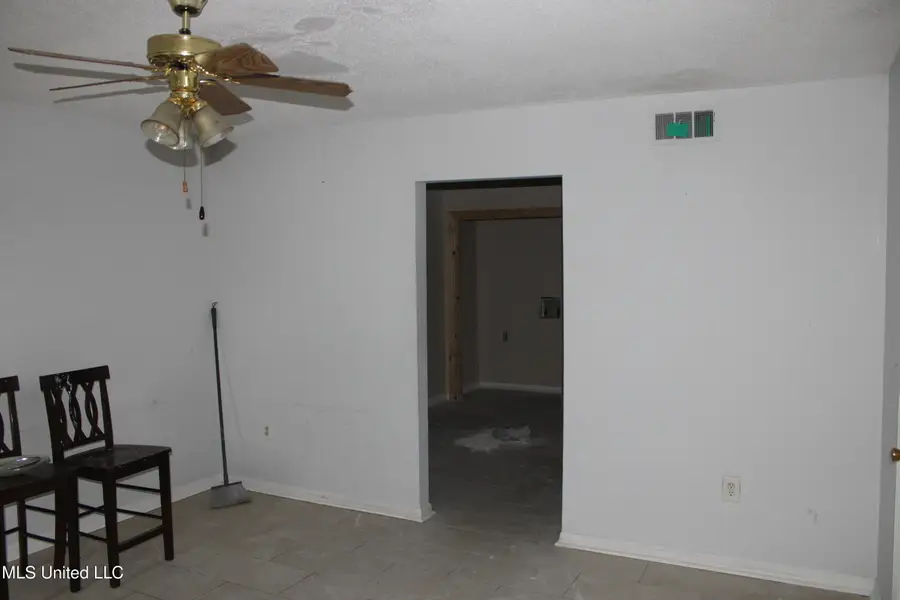 2614 Mclelland Street, Hattiesburg, MS 39401 - Image #3
