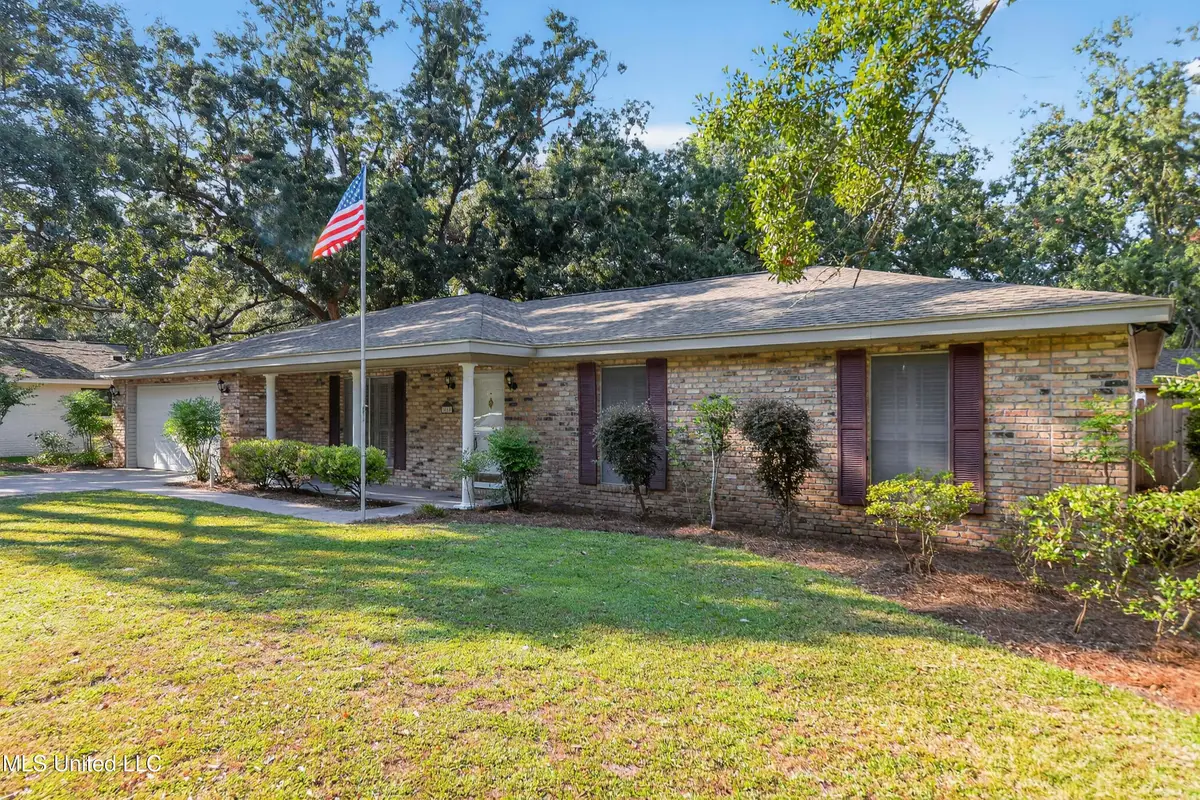 2560 Old Bay Road, Biloxi, MS 39531 - Image #1