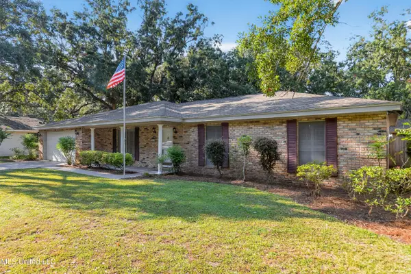 2560 Old Bay Road, Biloxi, MS 39531